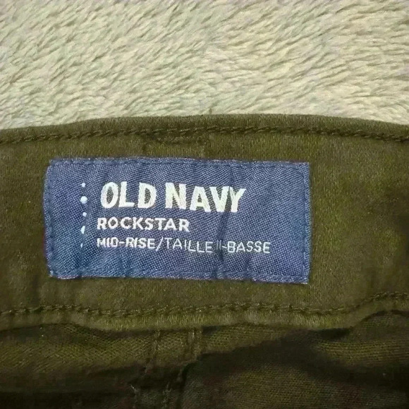 Women’s Green Old Navy Jeans - Picture 3 of 6